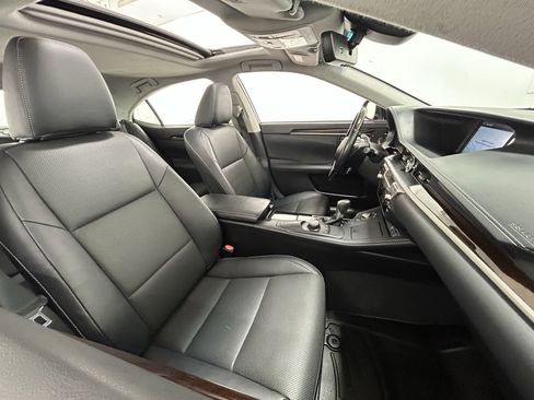 Used 2017 Lexus ES 350 image 40