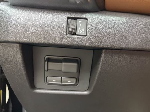 New 2026 GMC Canyon AT4 AWD/4WD image 11