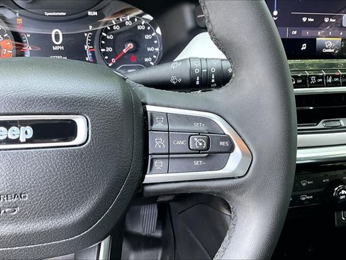 Used 2023 Jeep Compass Limited AWD/4WD image 24
