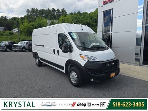 Used 2026 RAM ProMaster 2500 w/ Convenience Group FWD image 1