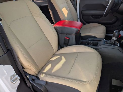 Used 2023 Jeep Wrangler Sport S image 26