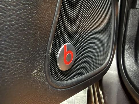 Used 2017 Chrysler 300 S image 21