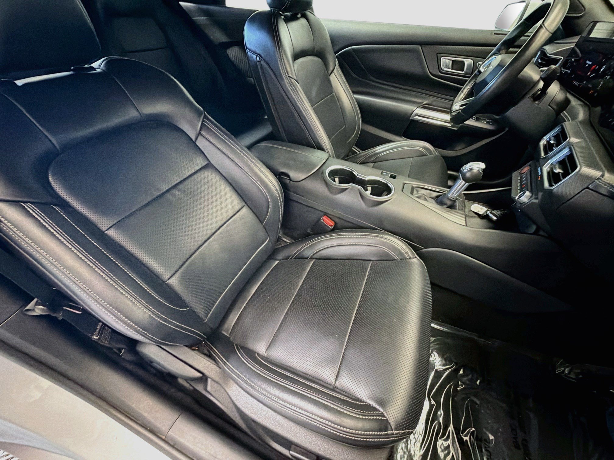 Used 2025 Ford Mustang Premium RWD image 15