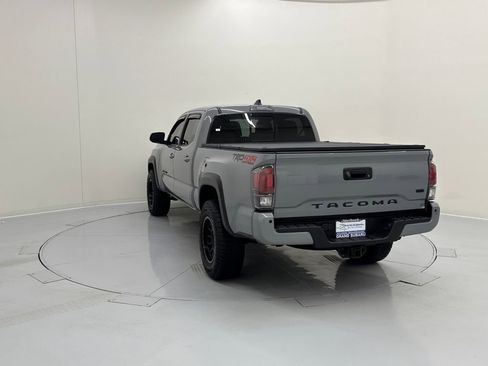 Used 2021 Toyota Tacoma TRD Off-Road w/ TRD Premium Off Road Package image 3