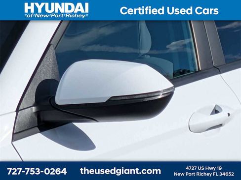 Certified 2025 Hyundai Kona SEL image 11