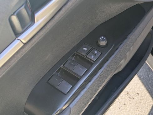 Used 2025 Toyota Camry LE FWD image 13
