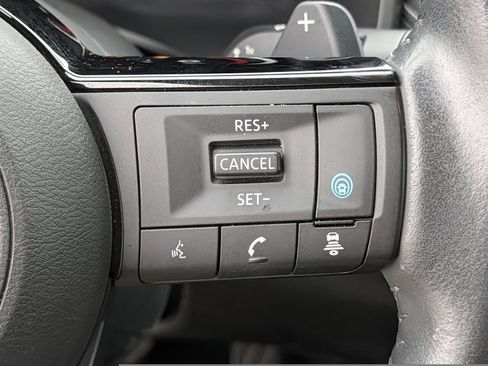 Used 2024 Nissan Rogue SL w/ SL Premium Package FWD image 20