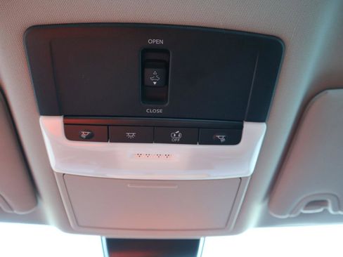 Used 2025 Nissan Altima 2.5 SR w/ SR Premium Package image 29