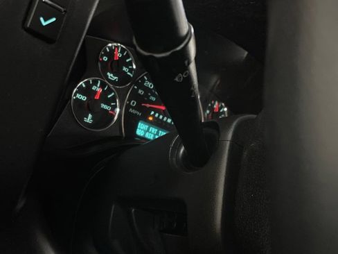 Used 2015 Chevrolet Express 3500 LS w/ Chrome Appearance Package image 20