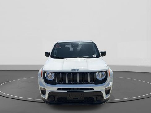 Used 2023 Jeep Renegade Latitude AWD/4WD image 5