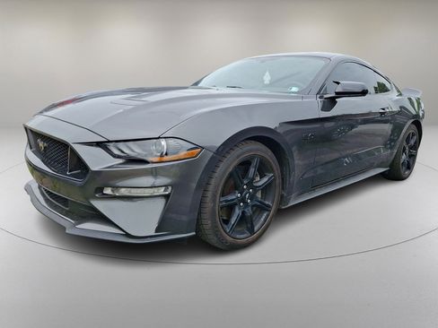 Used 2020 Ford Mustang GT w/ Equipment Group 301A RWD image 4