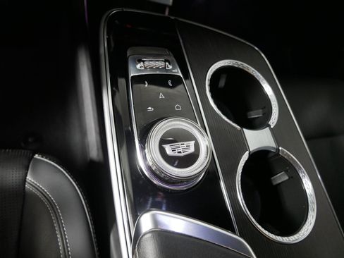 Used 2024 Cadillac Lyriq Luxury w/ LPO, Floor Liner Package AWD/4WD image 29