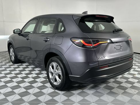 Used 2023 Honda HR-V LX image 6