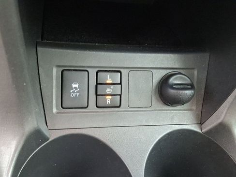 Used 2011 Toyota RAV4 Limited w/ Limited Extra Value Pkg AWD/4WD image 22