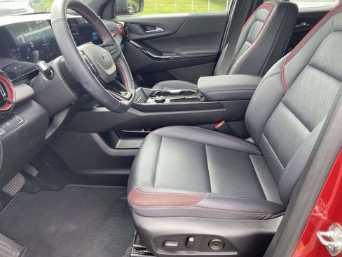 Used 2025 Chevrolet Equinox RS w/ Safety and Technology Package FWD image 14