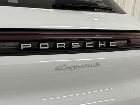 New 2026 Porsche Cayenne S image 66