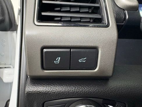 Used 2020 Ford Expedition XLT w/ Equipment Group 202A RWD image 20