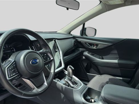 Used 2025 Subaru Outback Premium AWD/4WD image 17
