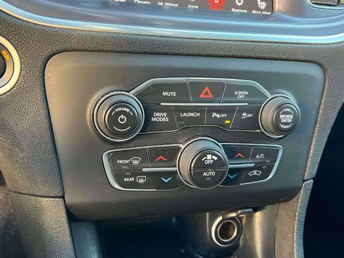 Used 2020 Dodge Charger Scat Pack RWD image 33