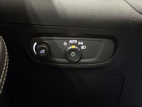 Used 2025 Buick Encore GX Preferred FWD image 18