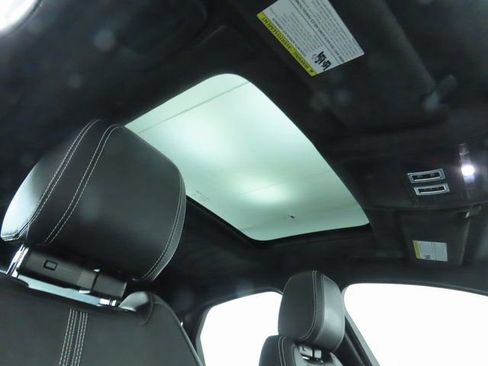 Used 2024 Jaguar XF R-Dynamic SE image 19