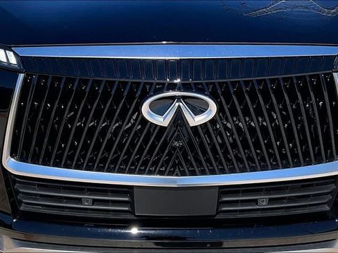 Used 2026 INFINITI QX80 Luxe w/ Cargo Package AWD/4WD image 29