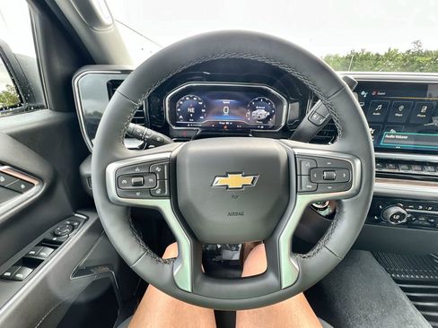 New 2025 Chevrolet Silverado 1500 LT image 44