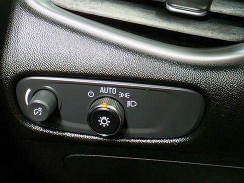 Used 2017 Chevrolet Malibu LS FWD image 34