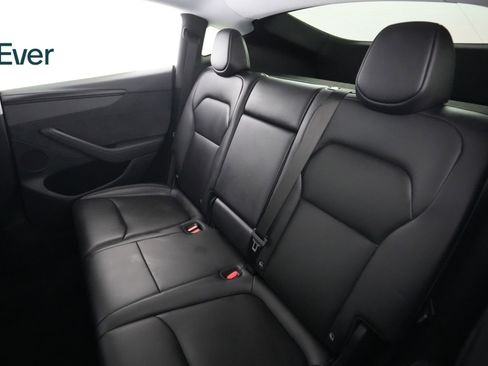 Used 2026 Tesla Model Y Long Range RWD image 24