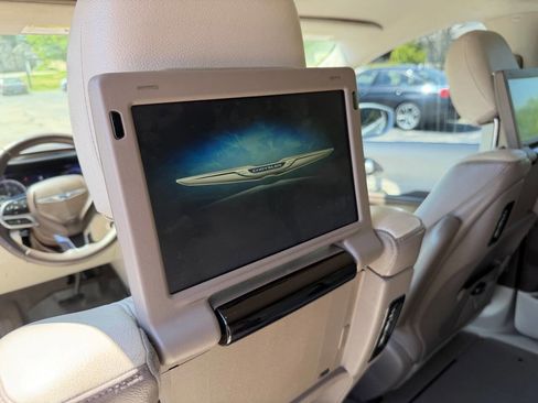 Used 2017 Chrysler Pacifica Touring-L Plus FWD image 12