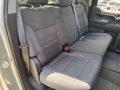 Used 2023 Chevrolet Silverado 1500 LT AWD/4WD image 33