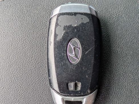 Used 2020 Hyundai Santa Fe SEL FWD image 35