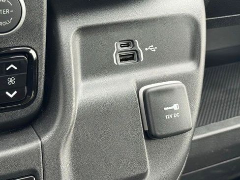 New 2025 RAM ProMaster 1500 w/ Convenience Group FWD image 21