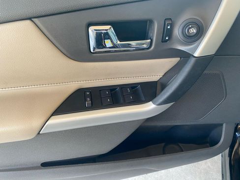 Used 2013 Ford Edge SEL FWD image 10