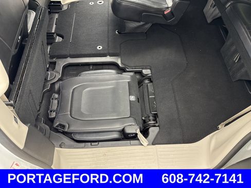 Used 2023 Chrysler Pacifica Touring-L FWD image 36