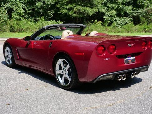 Used 2007 Chevrolet Corvette Convertible w/ Preferred Equipment Group RWD image 47