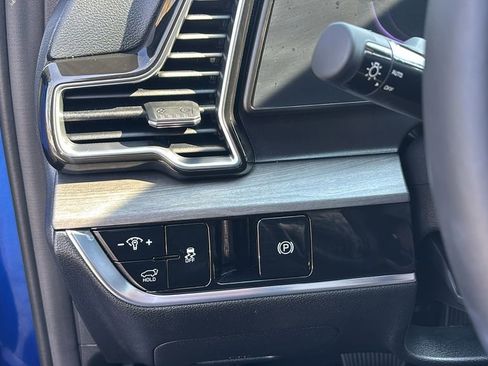 Used 2024 Kia Sportage X-Line w/ X-Line Premium Package image 15