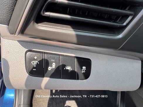 Used 2019 Hyundai Elantra SEL FWD image 20