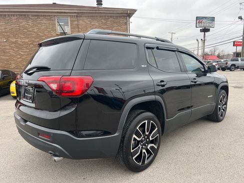 Used 2019 GMC Acadia SLT w/ Black Edition image 3