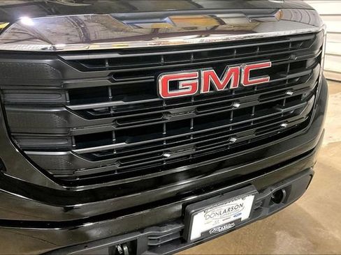 Used 2022 GMC Sierra 1500 Pro w/ Convenience Package image 11