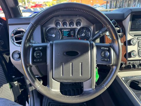 Used 2016 Ford F250 Lariat w/ Lariat Interior Package AWD/4WD image 32