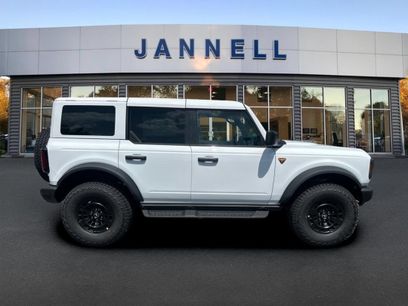 New 2026 Ford Bronco Badlands w/ Sasquatch Package