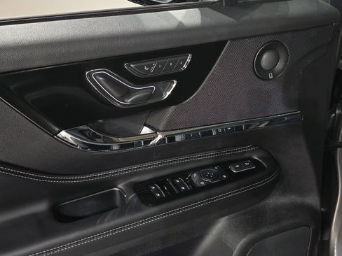 New 2026 Lincoln Corsair Reserve FWD image 17