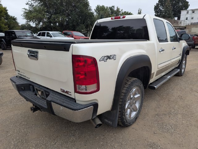 Used 2012 GMC Sierra 1500 SLT w/ SLT White Diamond Edition AWD/4WD image 11