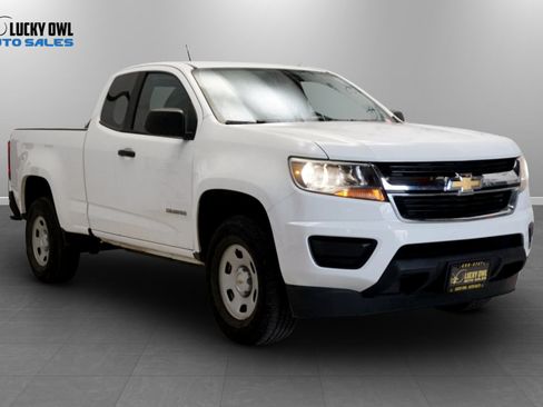 Used 2018 Chevrolet Colorado W/T w/ WT Convenience Package RWD image 2