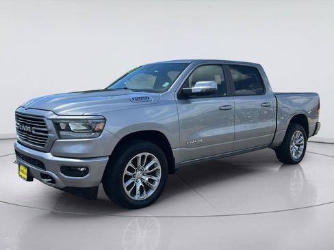 Used 2023 RAM 1500 Laramie AWD/4WD image 1
