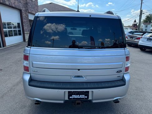 Used 2018 Ford Flex SEL w/ Equipment Group 202A AWD/4WD image 11