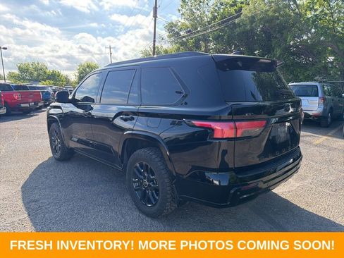 Used 2024 Toyota Sequoia Platinum image 4