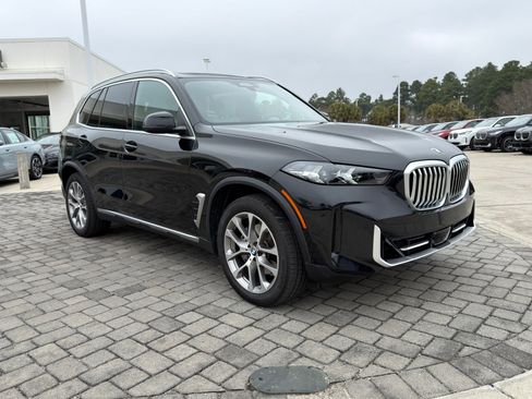 Certified 2024 BMW X5 xDrive40i w/ Parking Assistance Package image 7
