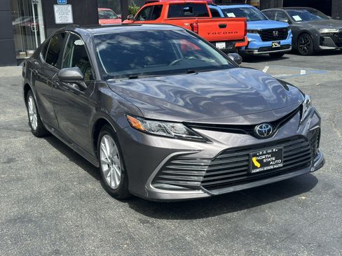 Used 2023 Toyota Camry LE FWD image 6